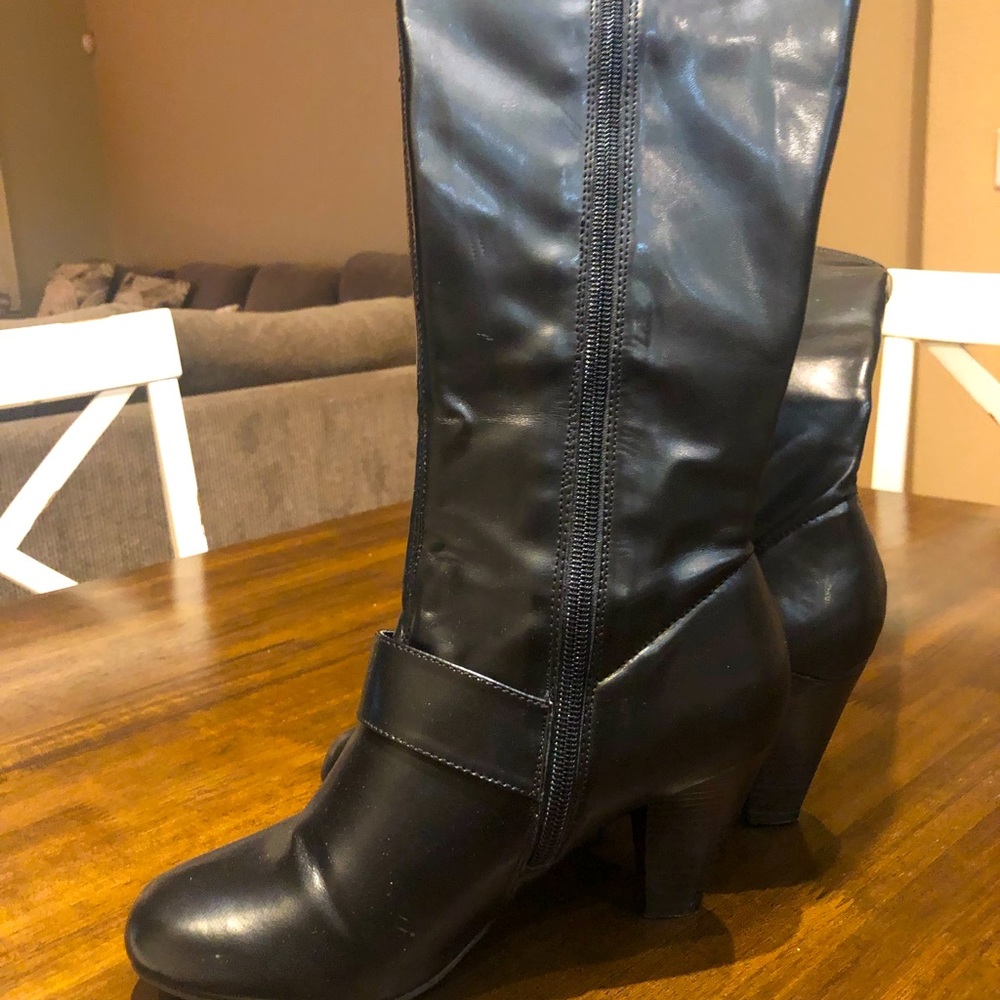 NWOT.  Covington, Very nice black boots,  New in box, but don’t have tags